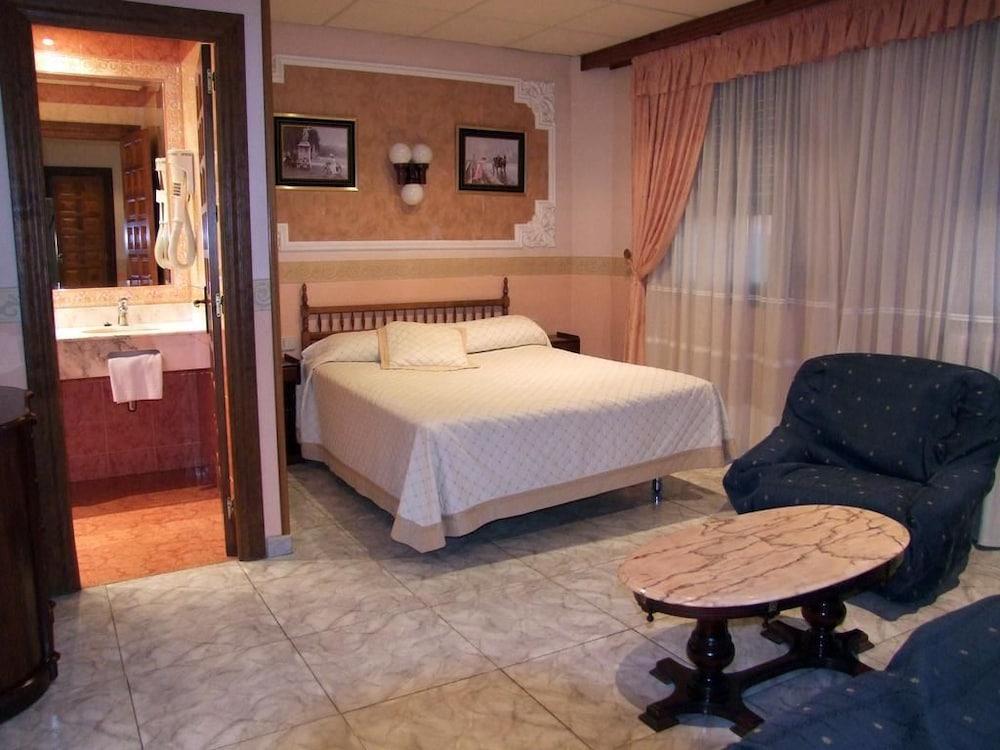 Hotel Montearagon 韦斯卡 外观 照片