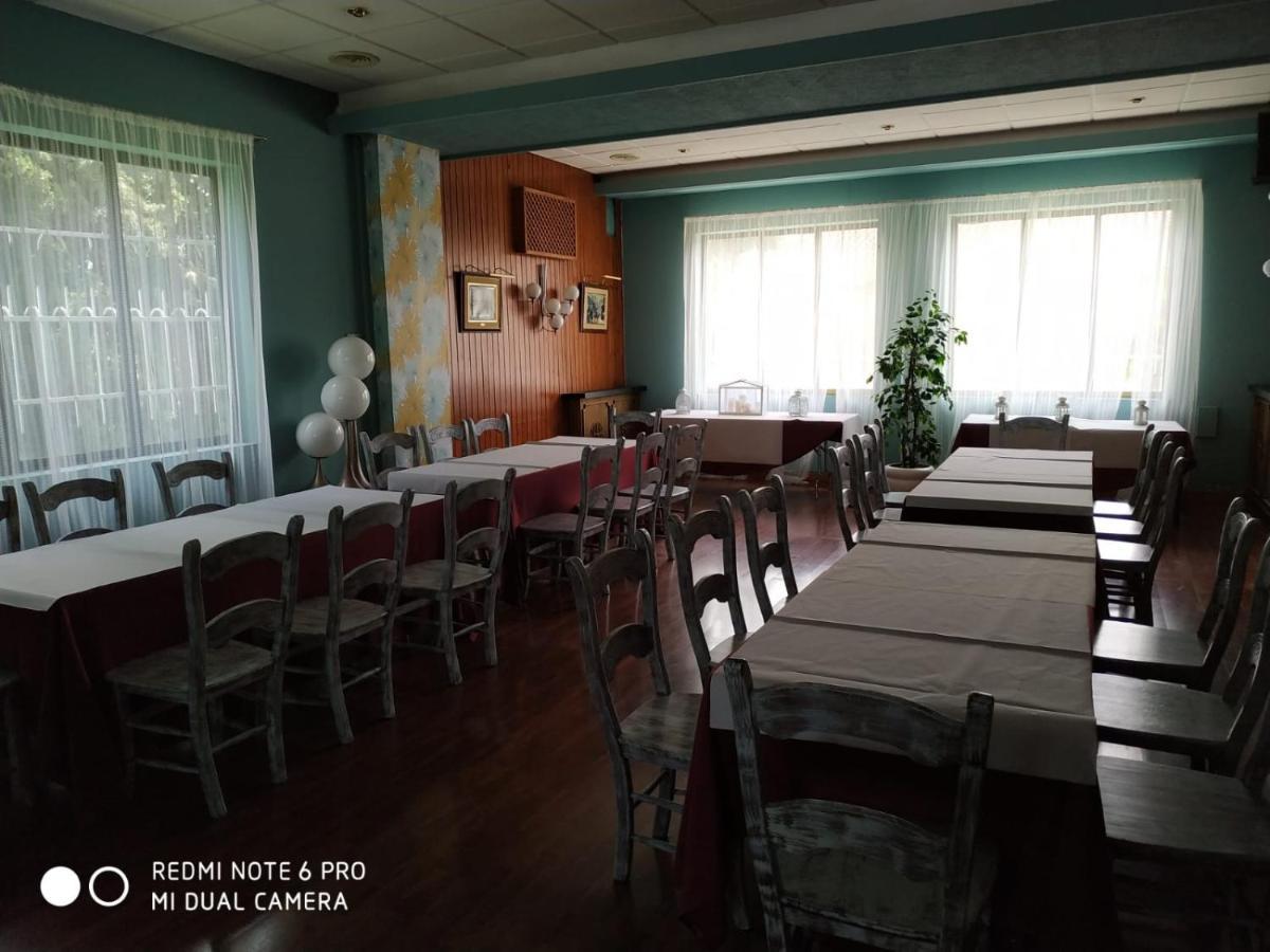Hotel Montearagon 韦斯卡 外观 照片